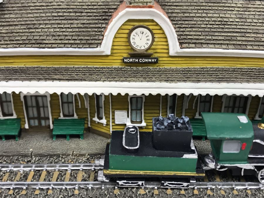 1993 The Danbury Mint The North Conway Railroad Station America's Historic Railroad Stations With Box [Photo 5]