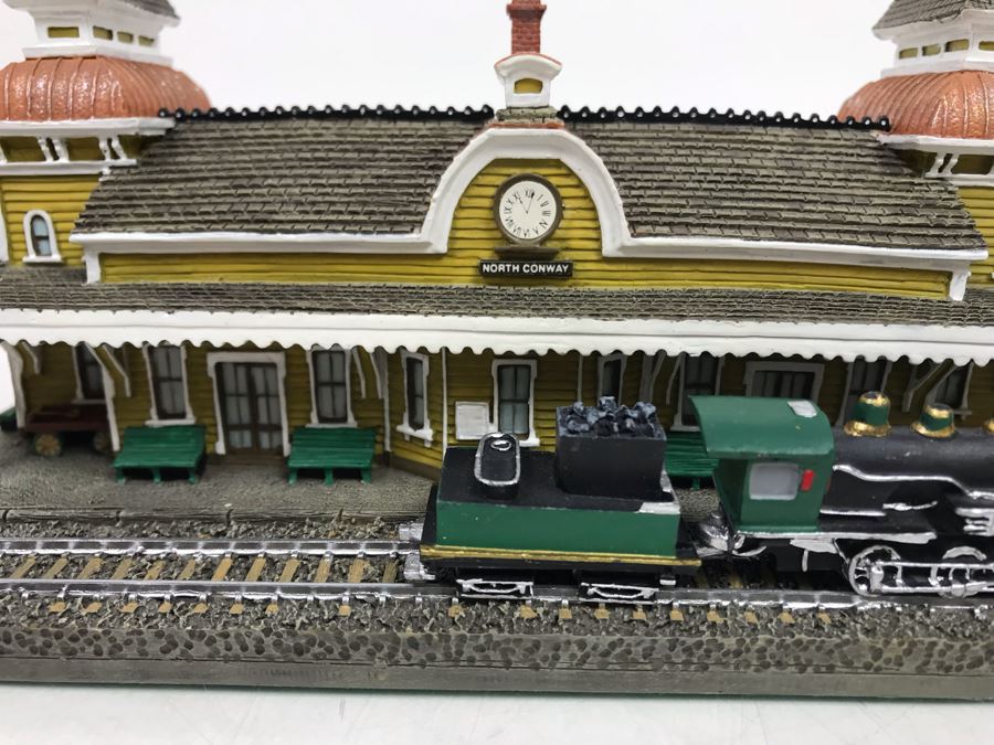 1993 The Danbury Mint The North Conway Railroad Station America's Historic Railroad Stations With Box [Photo 4]