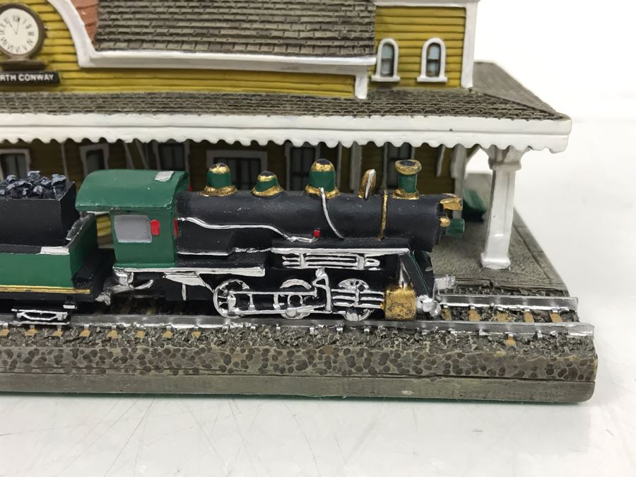 1993 The Danbury Mint The North Conway Railroad Station America's Historic Railroad Stations With Box [Photo 6]