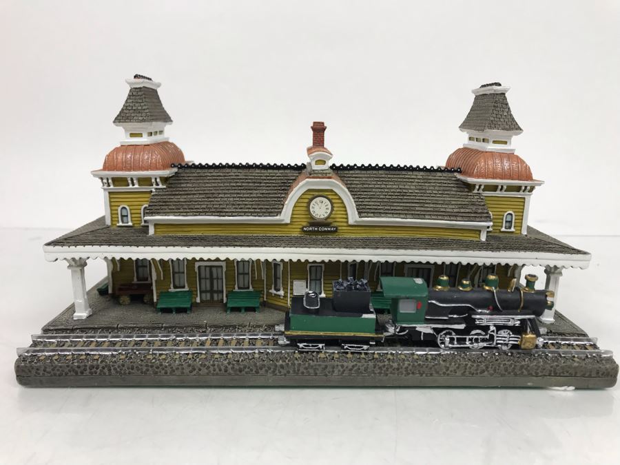 1993 The Danbury Mint The North Conway Railroad Station America's Historic Railroad Stations With Box [Photo 2]