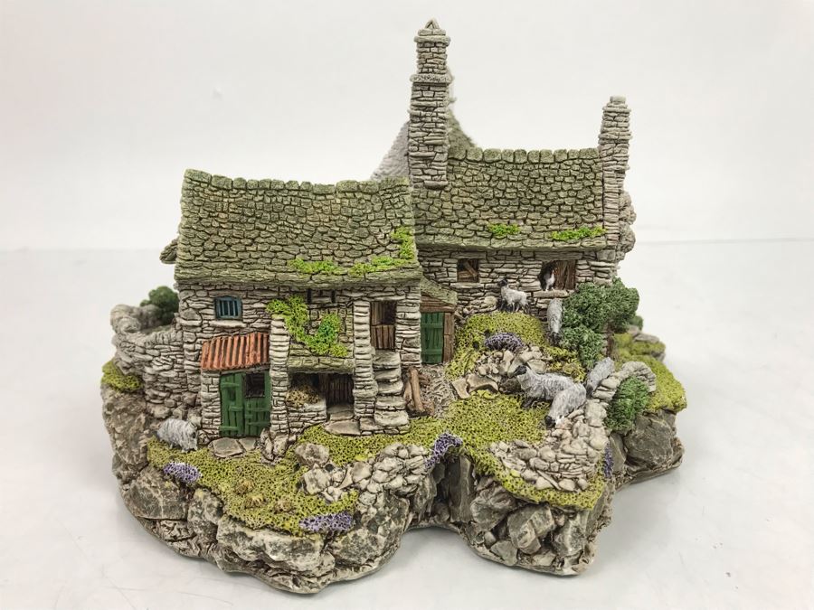 Vintage 1992 Lilliput Lane 'High Ghyll Farm' Sculpture Figurine With Box Retailed $360 [Photo 10]