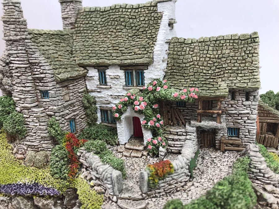 Vintage 1992 Lilliput Lane 'High Ghyll Farm' Sculpture Figurine With Box Retailed $360 [Photo 4]