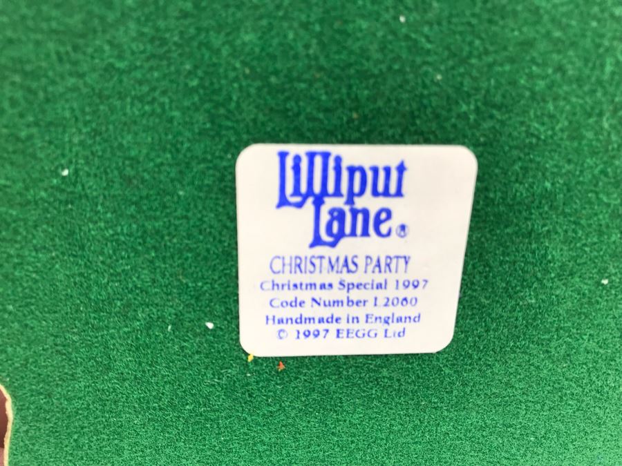 Pair Of Lilliput Lane Cottages 1995 'Gertrude's Garden' Retail $192 And 1997 'Christmas Party' With Boxes [Photo 15]