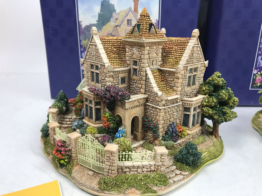 Pair Of Lilliput Lane Cottages 1997 'Green Gables' And 1997 'Canterbury Bells' With Boxes [Photo 6]