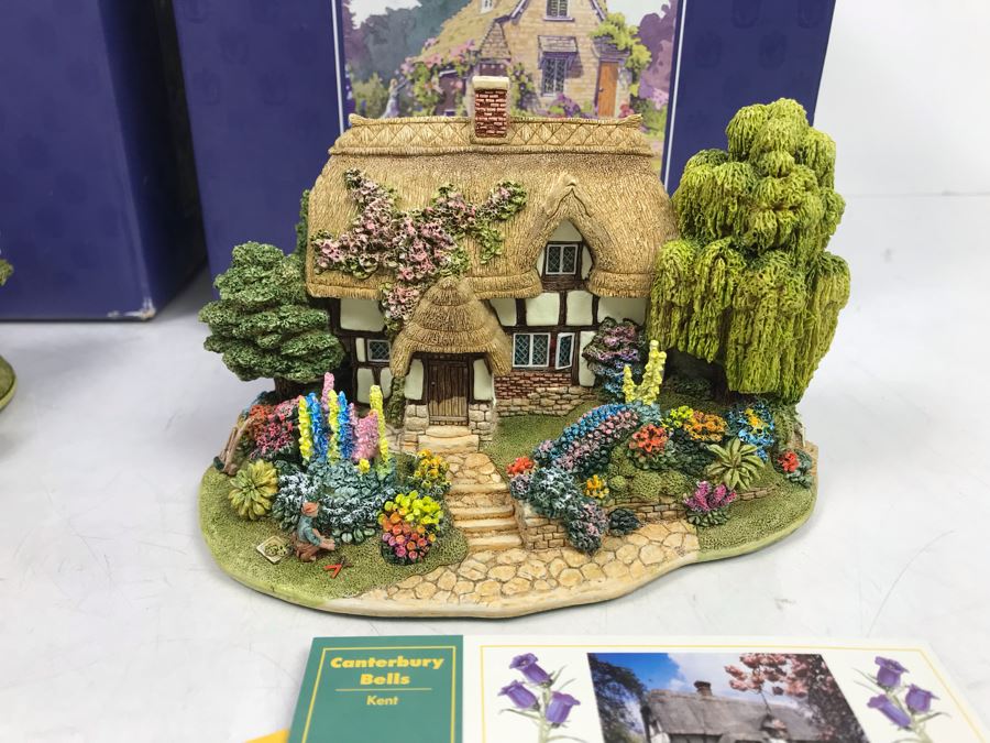 Pair Of Lilliput Lane Cottages 1997 'Green Gables' And 1997 'Canterbury Bells' With Boxes [Photo 16]