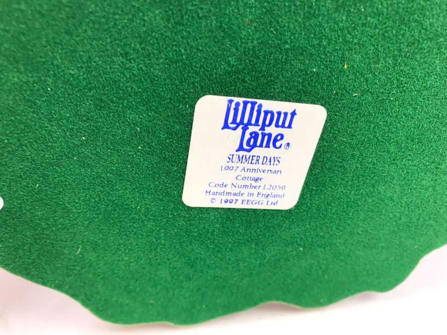 Pair Of Lilliput Lane Cottages 1997 'Mangerton Mill' And 1997 'Summer Days' With Boxes [Photo 22]