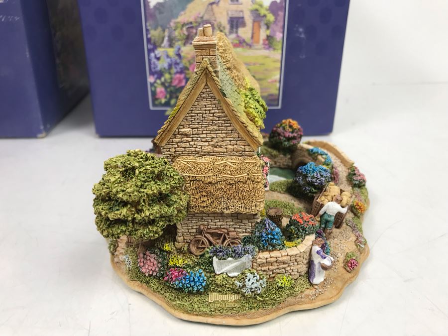 Pair Of Lilliput Lane Cottages 1997 'Mangerton Mill' And 1997 'Summer Days' With Boxes [Photo 11]