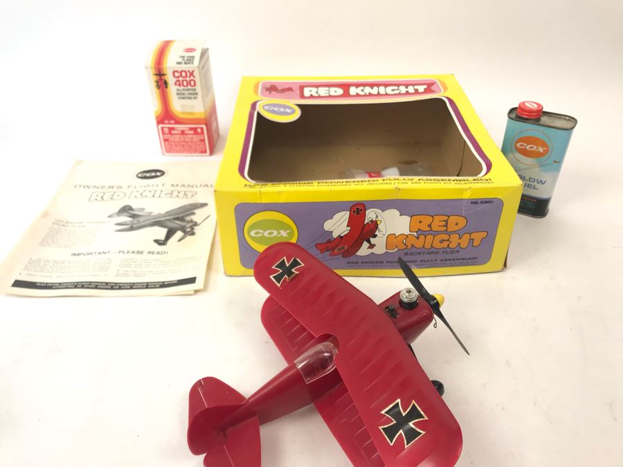 COX Red Knight Backyard Flier Gas Engine Powered Plane With Box - NO SHIPPING [Photo 3]