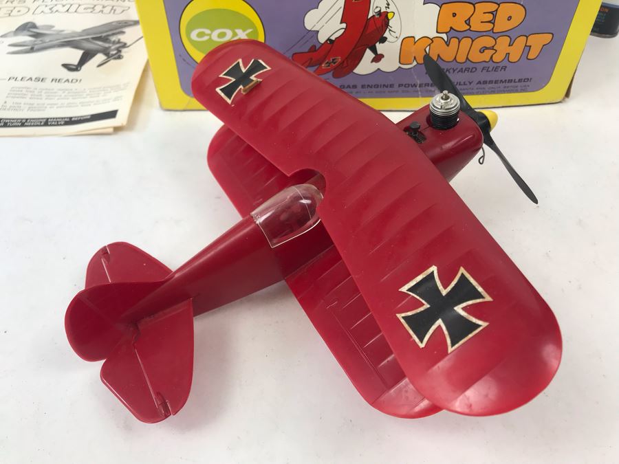 COX Red Knight Backyard Flier Gas Engine Powered Plane With Box - NO SHIPPING [Photo 4]