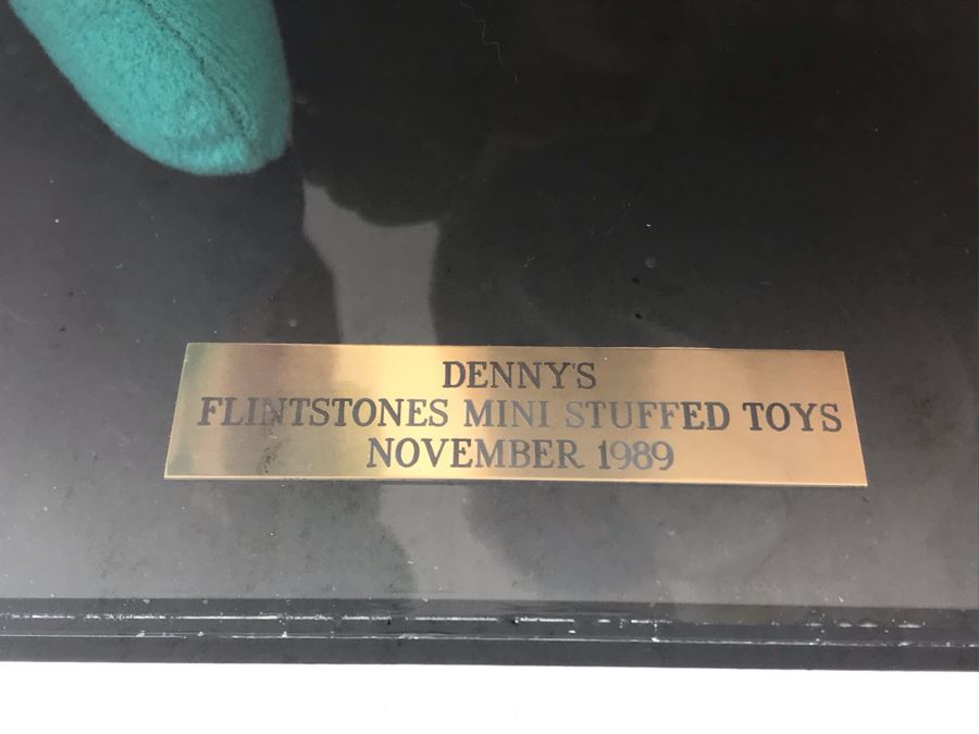 Vintage 1989 Denny's Flintstones Mini Stuffed Toys In Acrylic Display Case [Photo 2]
