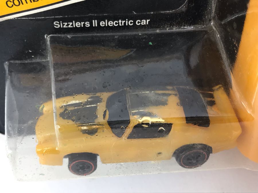 Vintage 1976 Mattel Sizzlers II Combo Pak Limited Edition Special 'Gold' Car On Card - See Photos For Condition [Photo 4]