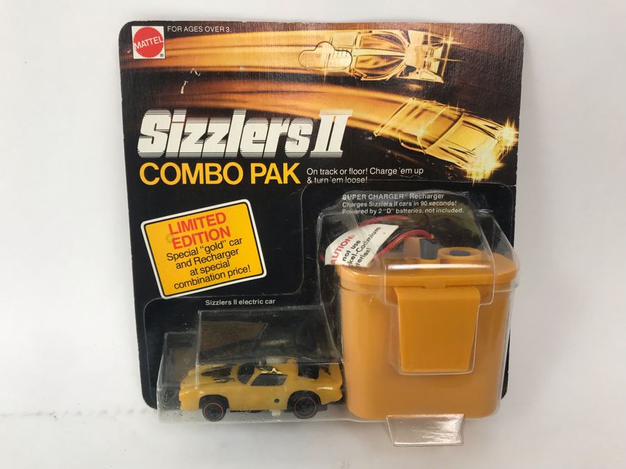 Vintage 1976 Mattel Sizzlers II Combo Pak Limited Edition Special 'Gold' Car On Card - See Photos For Condition [Photo 1]
