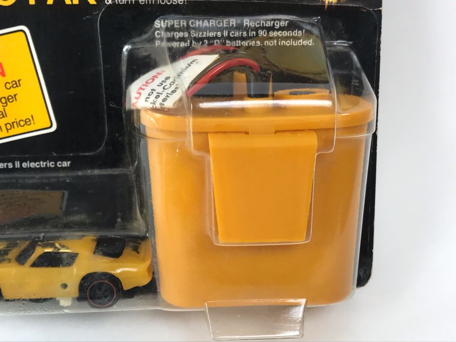 Vintage 1976 Mattel Sizzlers II Combo Pak Limited Edition Special 'Gold' Car On Card - See Photos For Condition [Photo 6]