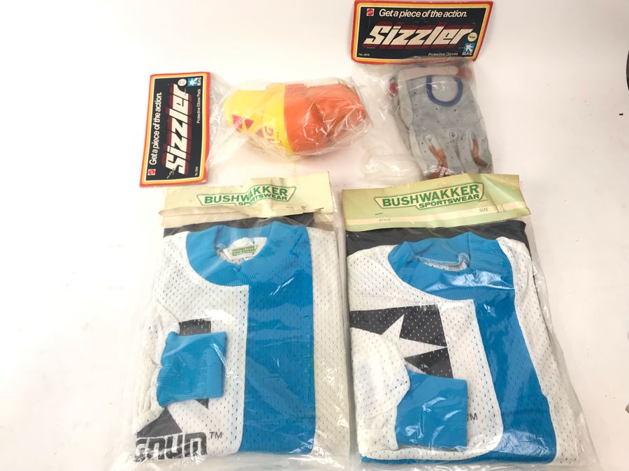Various New Old Stock Mattel Sizzler Magnum Items Including Hardware, BMX Jerseys, Knee Pads And Gloves - See Photos [Photo 2]