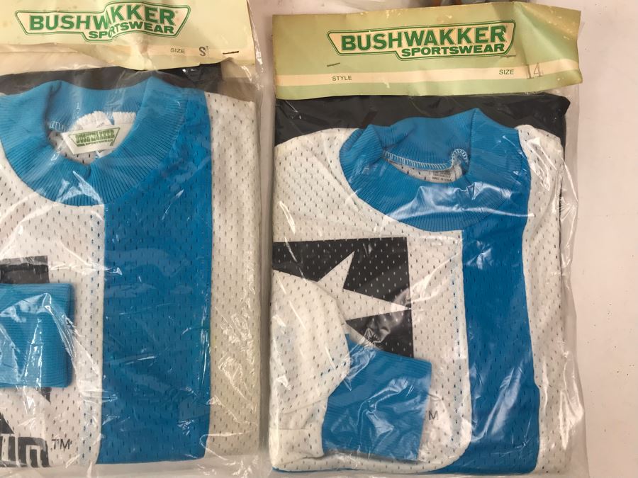 Various New Old Stock Mattel Sizzler Magnum Items Including Hardware, BMX Jerseys, Knee Pads And Gloves - See Photos [Photo 9]