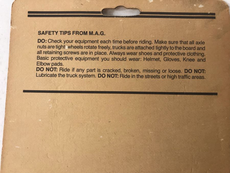 Various New Old Stock Mattel Sizzler Magnum Items Including Hardware, BMX Jerseys, Knee Pads And Gloves - See Photos [Photo 16]