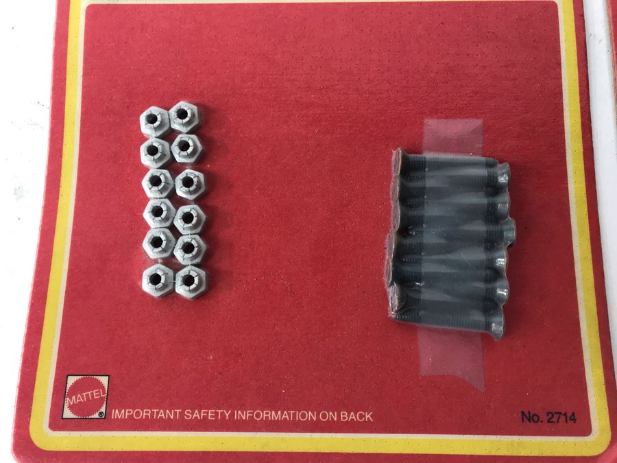 Various New Old Stock Mattel Sizzler Magnum Items Including Hardware, BMX Jerseys, Knee Pads And Gloves - See Photos [Photo 14]