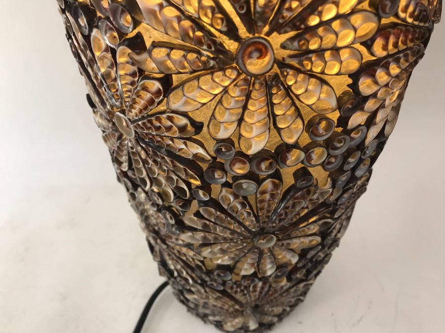Unique Handcrafted Shell Lamp Light [Photo 5]