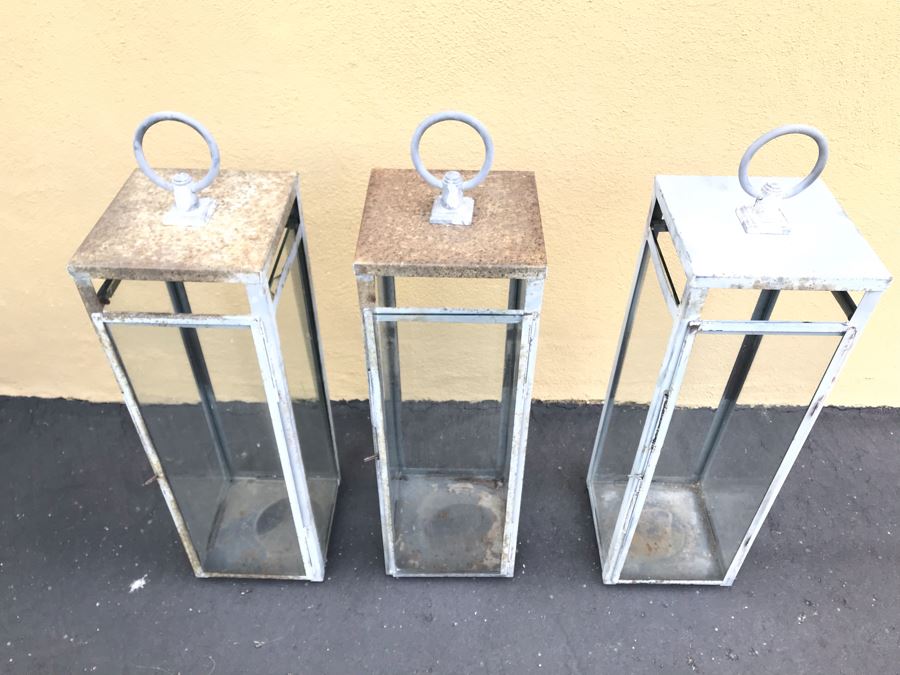 (3) Outdoor Rustic Metal And Glass Lanterns [Photo 4]