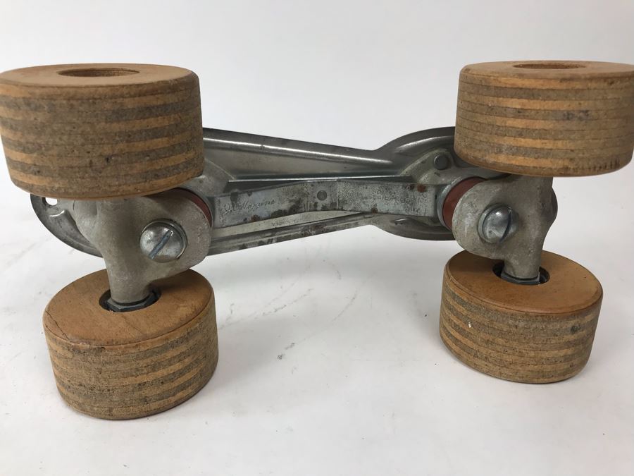 Vintage J.C. Higgins Metal Roller Skate With Wooden Wheels Incredible Ball Bearings [Photo 8]