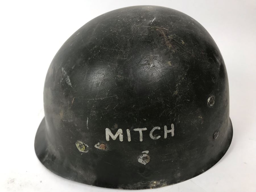 Vintage Painted WWII Helmet [Photo 4]
