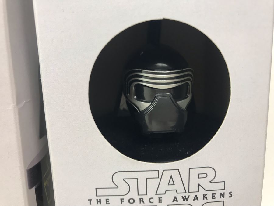 Pair Of Disney Star Wars The Force Awakens Squeeze Bottles [Photo 4]