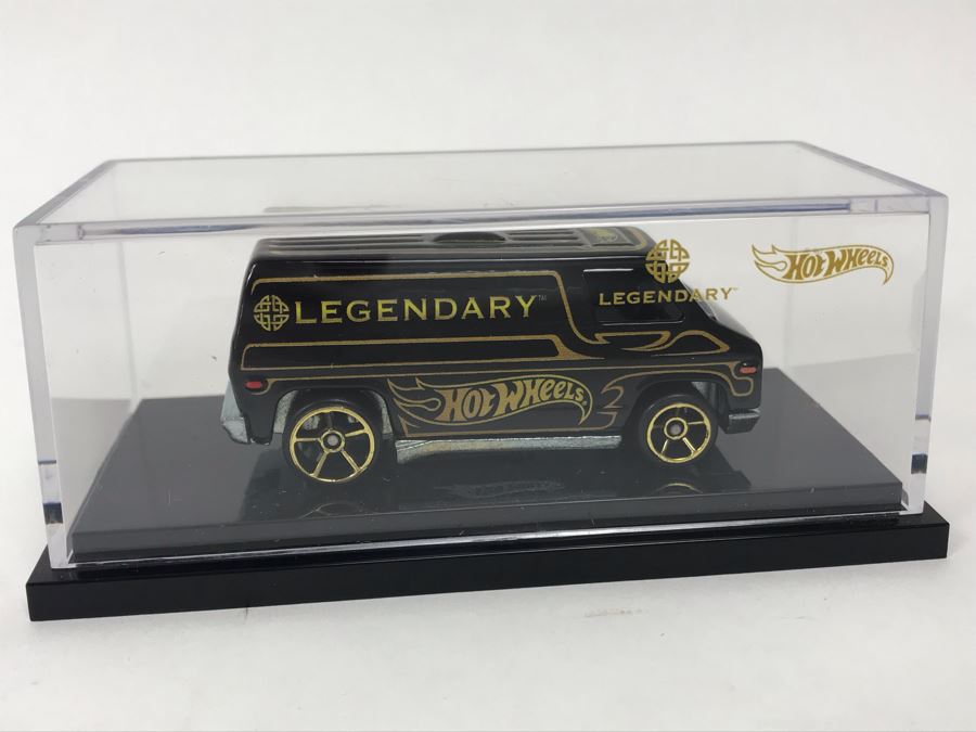 Rare San Diego Comic Con 2011 Hot Wheels Redline Legendary Pictures Giveaway Limited Edition 70's Super Van [Photo 1]