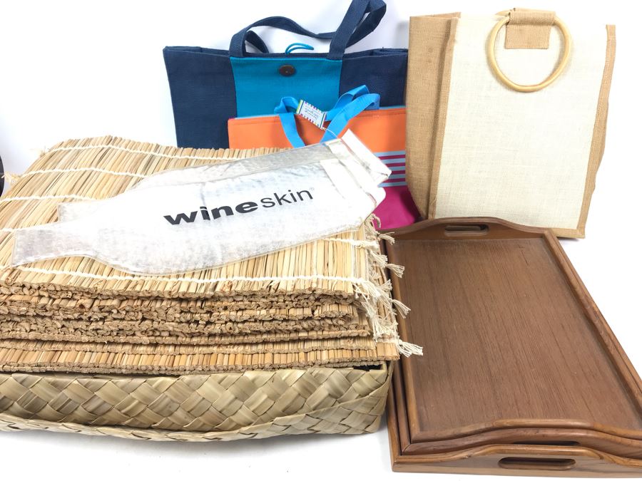 Various Placemats, Wooden Trays And Bags [Photo 2]