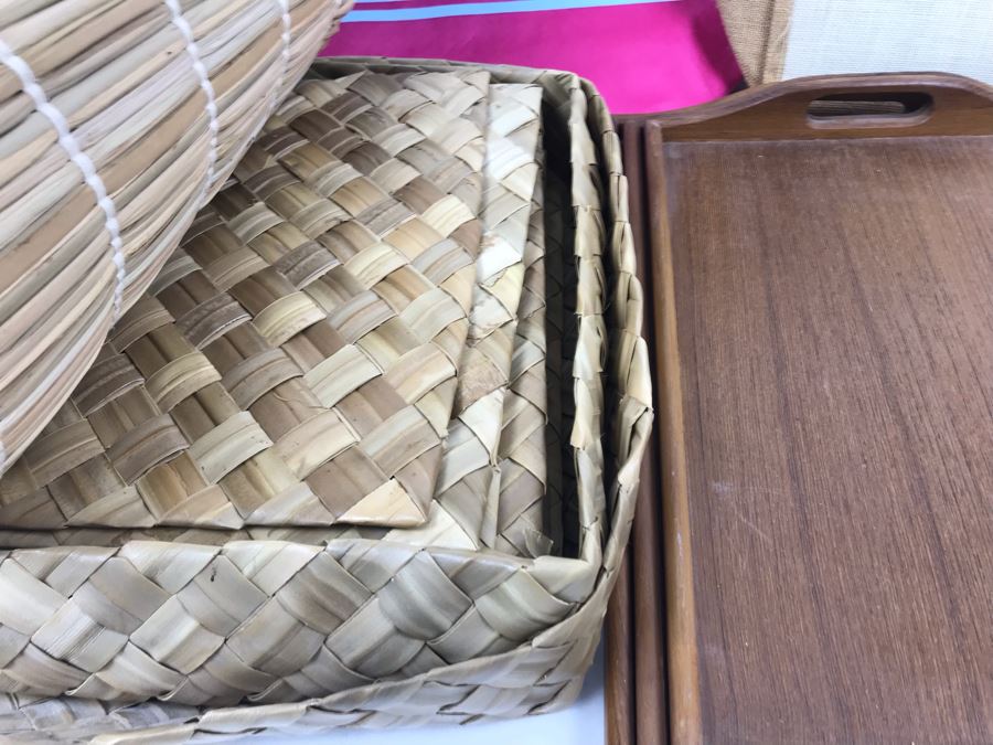 Various Placemats, Wooden Trays And Bags [Photo 6]