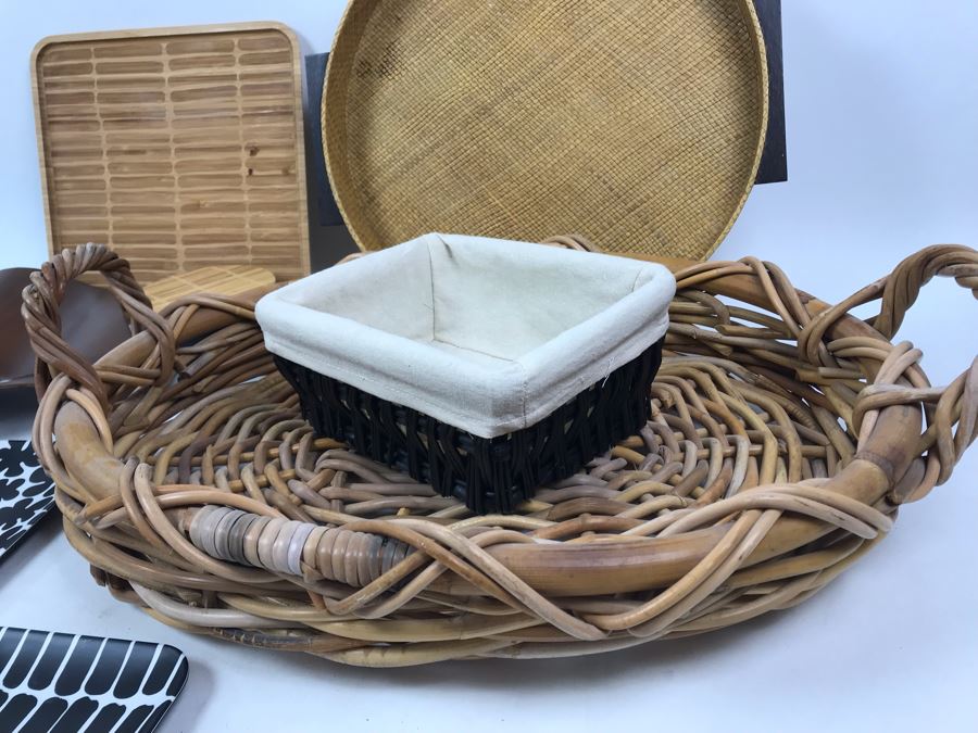 Various Serving Trays [Photo 2]