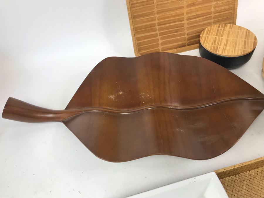 Various Serving Trays [Photo 8]