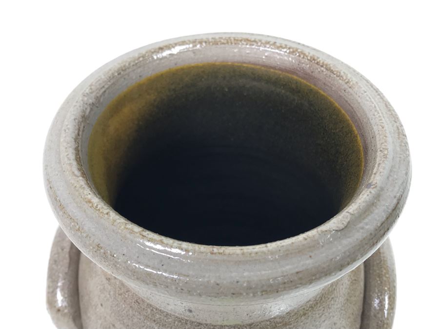 Crock Pot With Cow Design By Salmon Falls Stoneware Dover, N.H. 11.5'H [Photo 4]