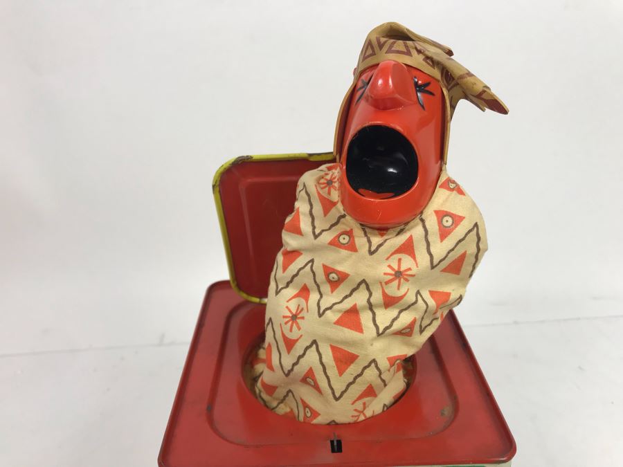 Vintage 1963 Mattel Superchief In-The-Music-Box Jack-In-The-Box Toy The Funny Company [Photo 16]