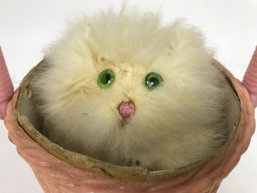 Vintage Working Japanese Mechanical Wind Up Cat In Basket Toy Cat Spins And Goes Up And Down [Photo 3]