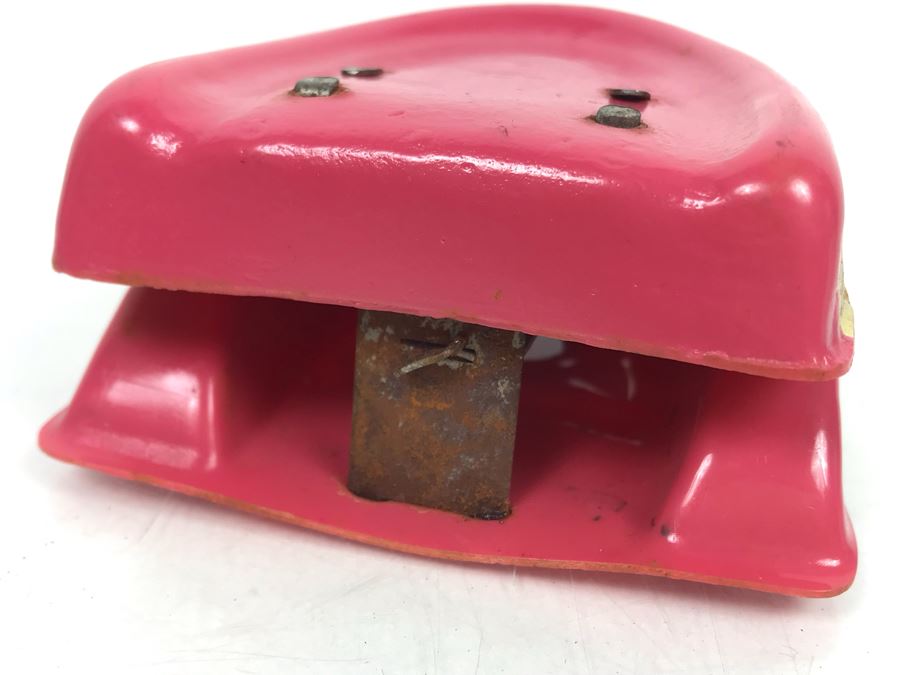 Vintage Mechanical Wind Up Chattering Teeth Works But Key Missing [Photo 4]