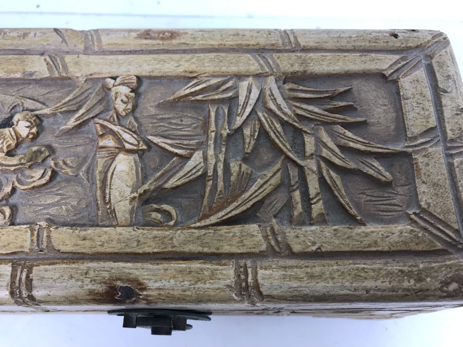 Vintage Chinese Carved Wooden Jewelry Box [Photo 5]