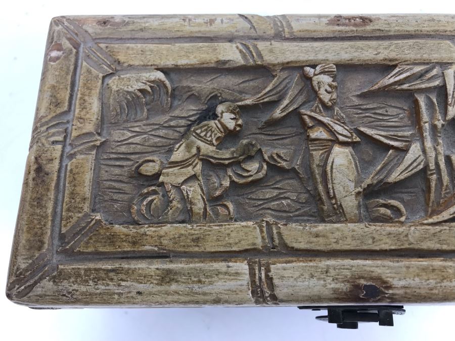 Vintage Chinese Carved Wooden Jewelry Box [Photo 4]