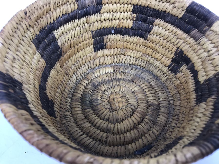 Vintage Native American Basket Design 4'H X 7'W [Photo 4]