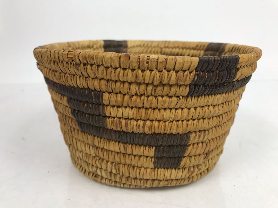 Vintage Native American Basket Design 4'H X 7'W [Photo 6]