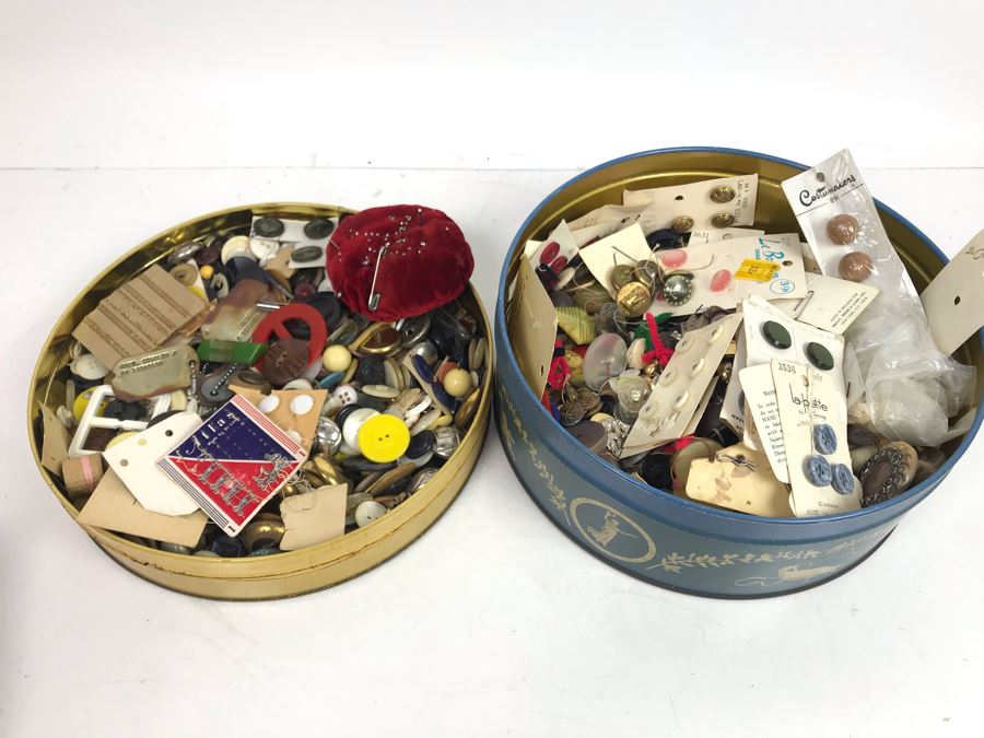 Pair Of Vintage Tins Filled With Vintage Sewing Supplies [Photo 3]