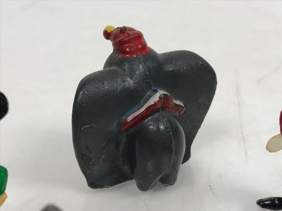 Collection Of Miniature Walt Disney Hong Kong Figurines Dumbo, Pluto, Minnie Mouse, Dwarves [Photo 7]