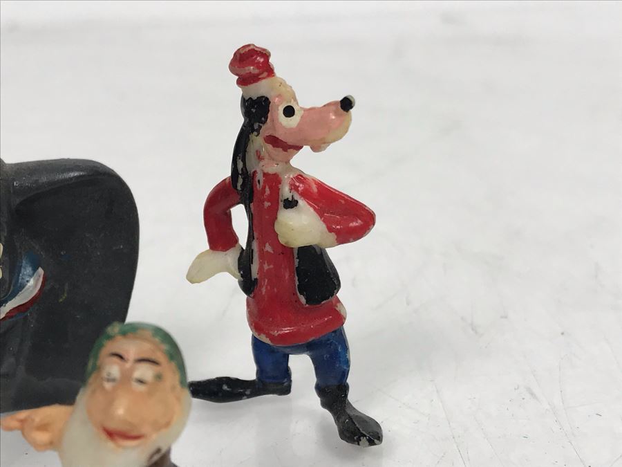 Collection Of Miniature Walt Disney Hong Kong Figurines Dumbo, Pluto, Minnie Mouse, Dwarves [Photo 6]