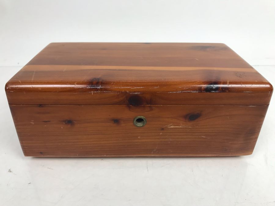 Miniature Lane Cedar Chest Box Filled With Vintage Glass Marbles [Photo 19]