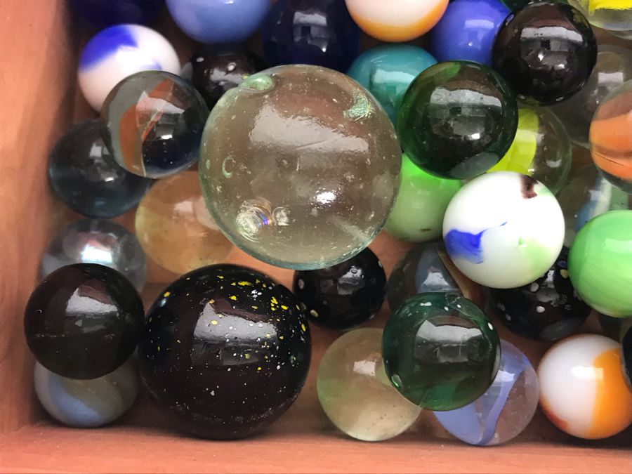 Miniature Lane Cedar Chest Box Filled With Vintage Glass Marbles [Photo 14]