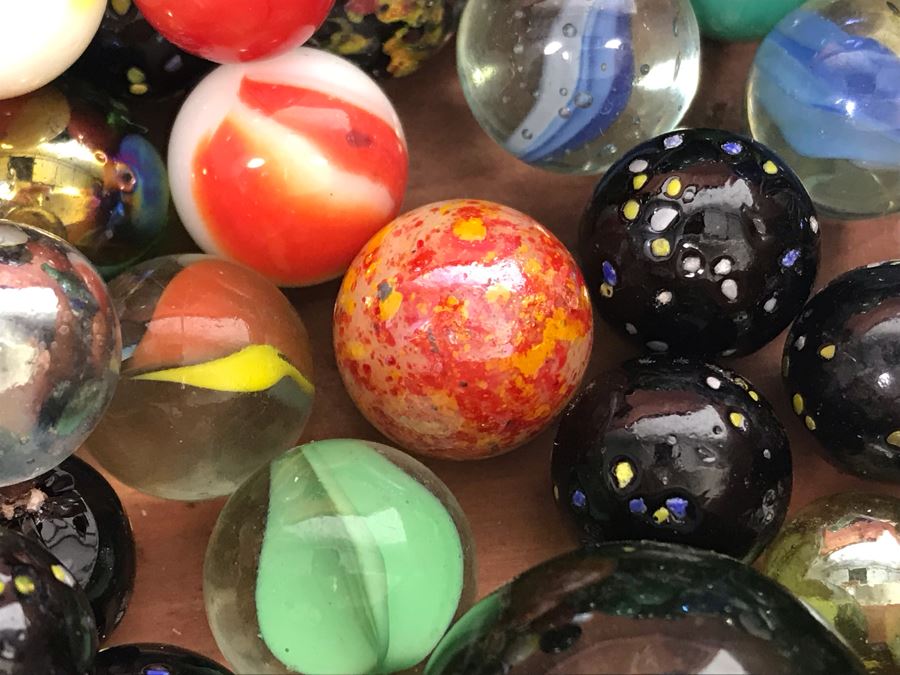 Miniature Lane Cedar Chest Box Filled With Vintage Glass Marbles [Photo 18]