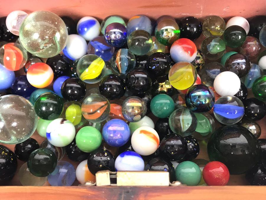 Miniature Lane Cedar Chest Box Filled With Vintage Glass Marbles [Photo 4]