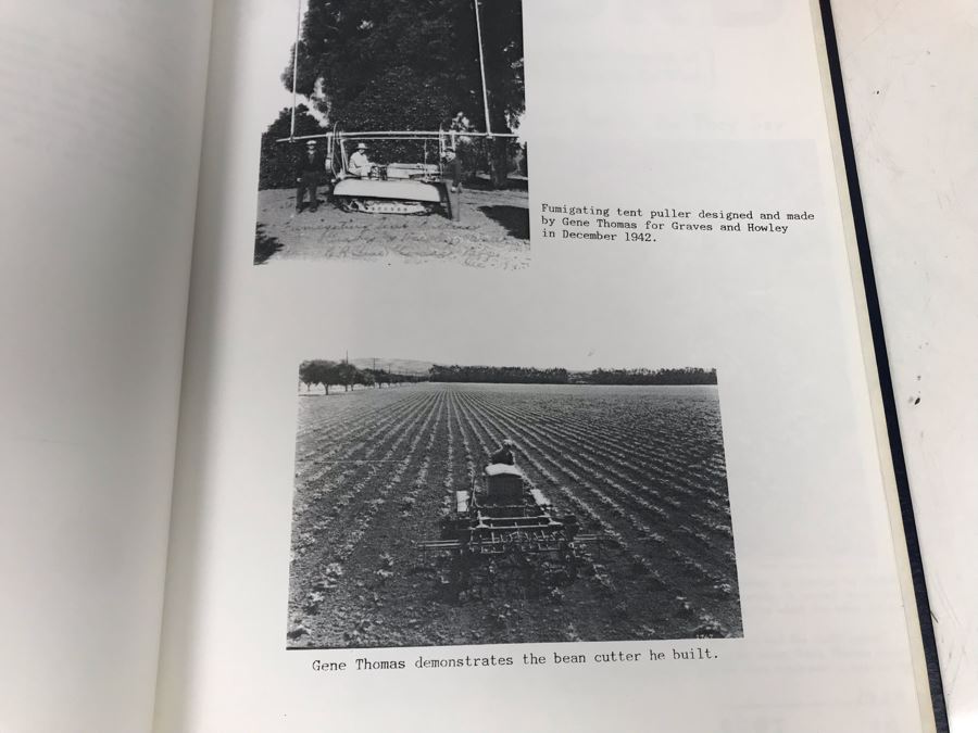 Vintage Bell & Howell Director Series 8MM Magazine Movie Camera With Box Model 424-424P And Gene Thomas Inverview Book From The Community History Project Of Santa Ana [Photo 20]