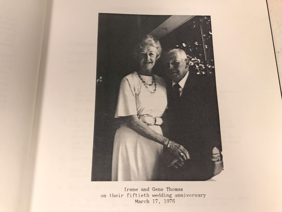 Vintage Bell & Howell Director Series 8MM Magazine Movie Camera With Box Model 424-424P And Gene Thomas Inverview Book From The Community History Project Of Santa Ana [Photo 16]