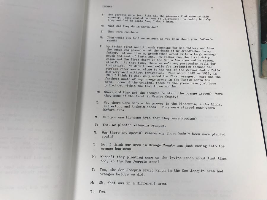 Vintage Bell & Howell Director Series 8MM Magazine Movie Camera With Box Model 424-424P And Gene Thomas Inverview Book From The Community History Project Of Santa Ana [Photo 18]