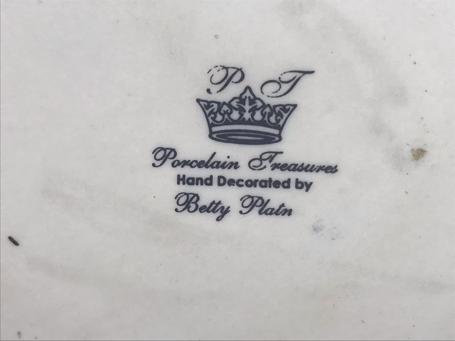 Vintage Porcelain Treasures Hand Decorated By Betty Platner Hat Stick Pin Holder [Photo 4]